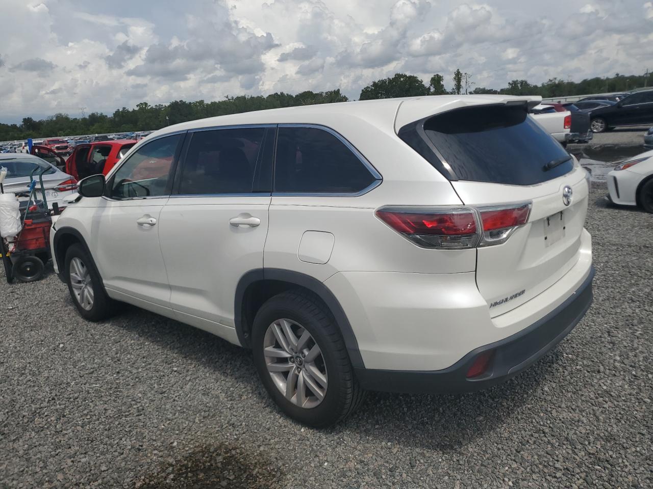 2016 TOYOTA HIGHLANDER LE — снимка 2