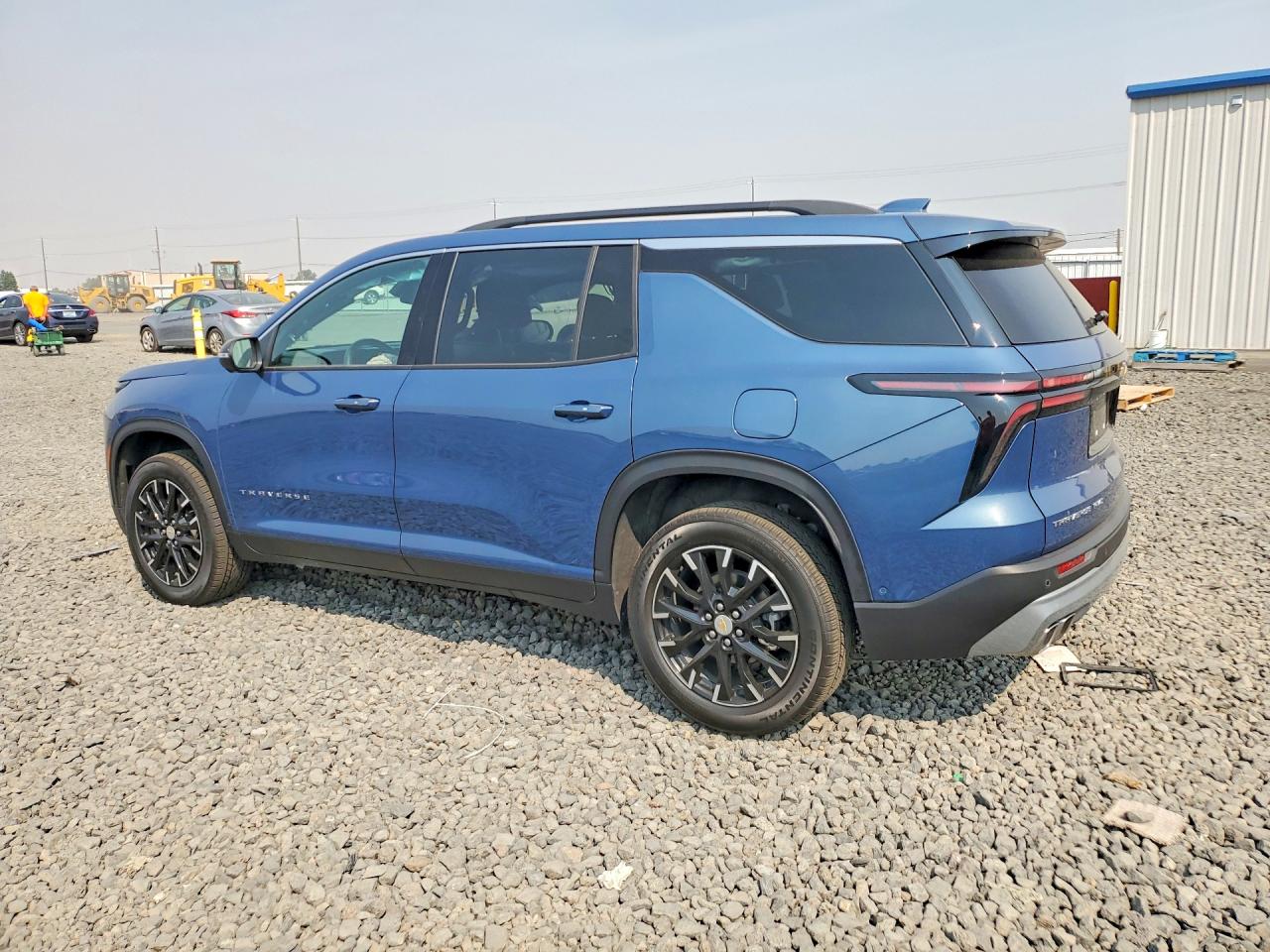 2025 CHEVROLET TRAVERSE LT — снимка 2