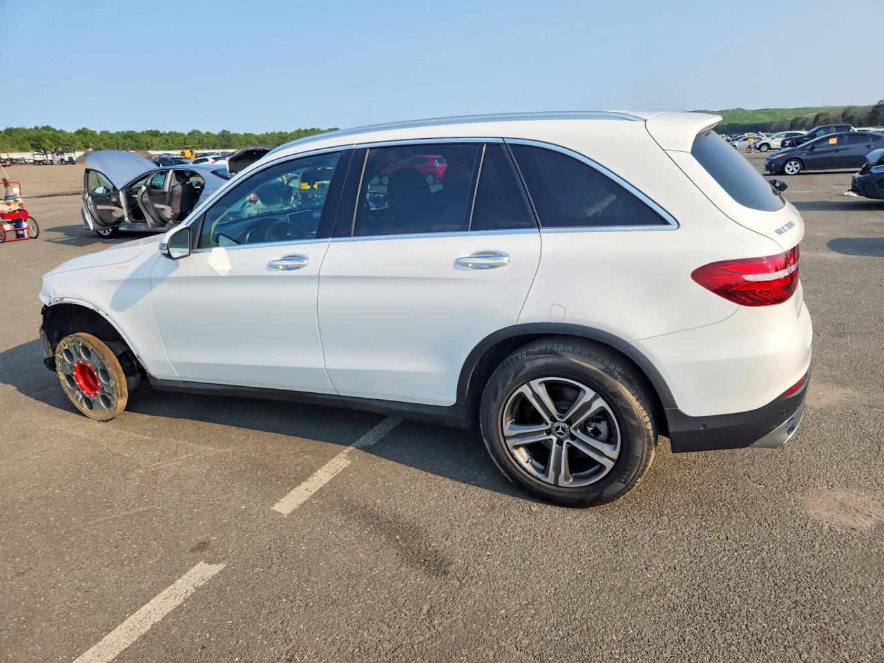 2017 MERCEDES-BENZ GLC 300 4MATIC — снимка 2