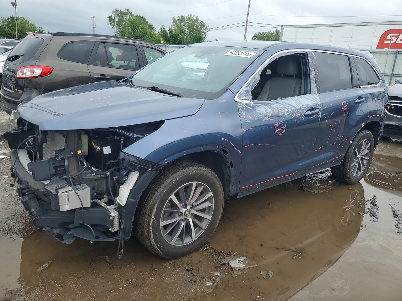 2019 TOYOTA HIGHLANDER XLE