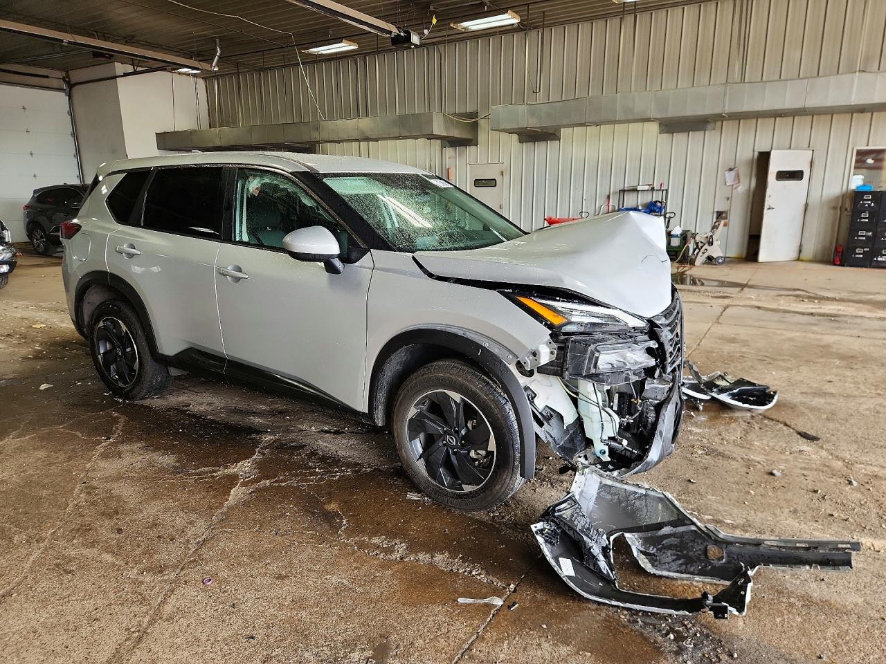 2025 NISSAN ROGUE SV — снимка 4