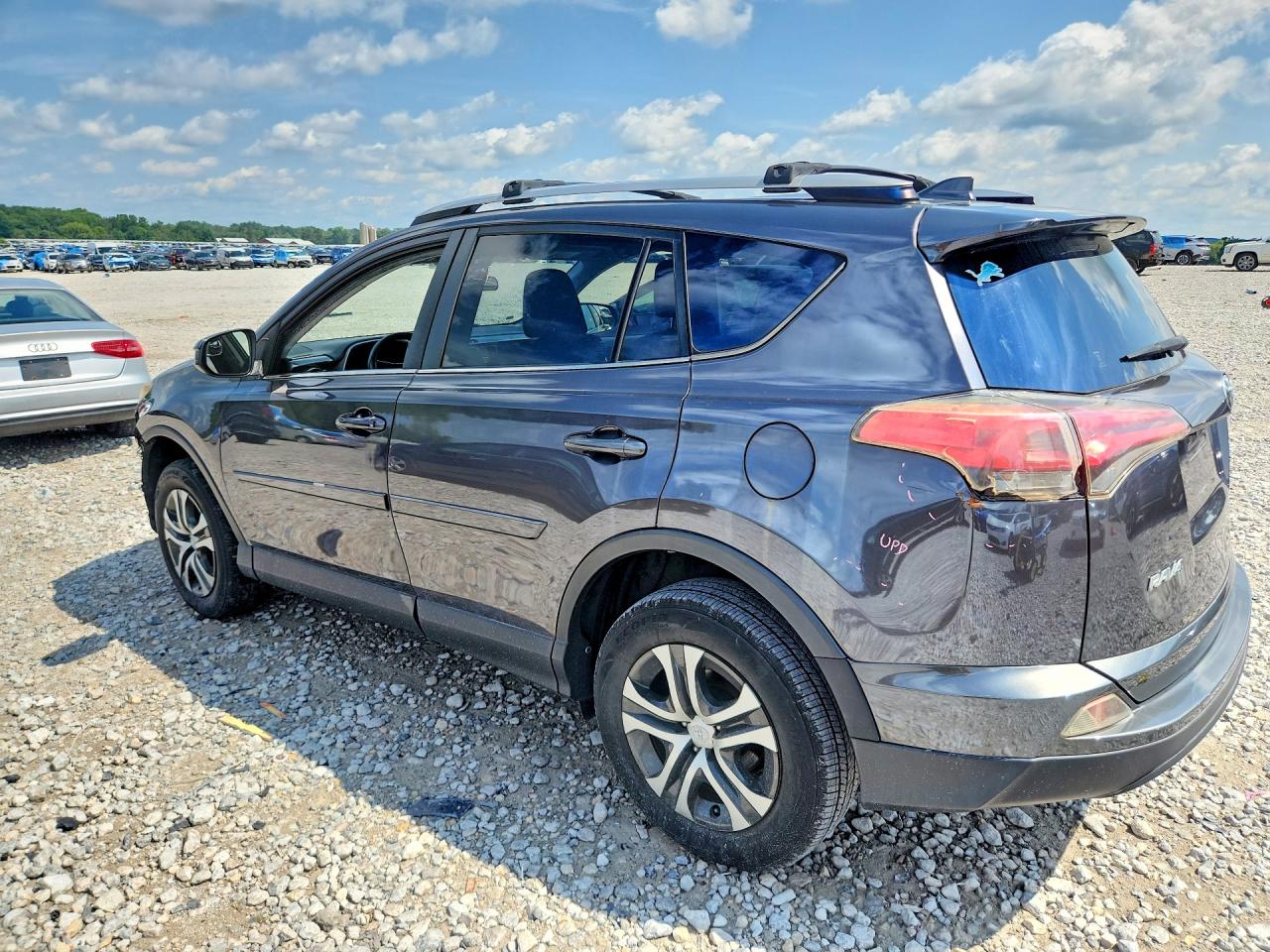 2016 TOYOTA RAV4 LE — снимка 2