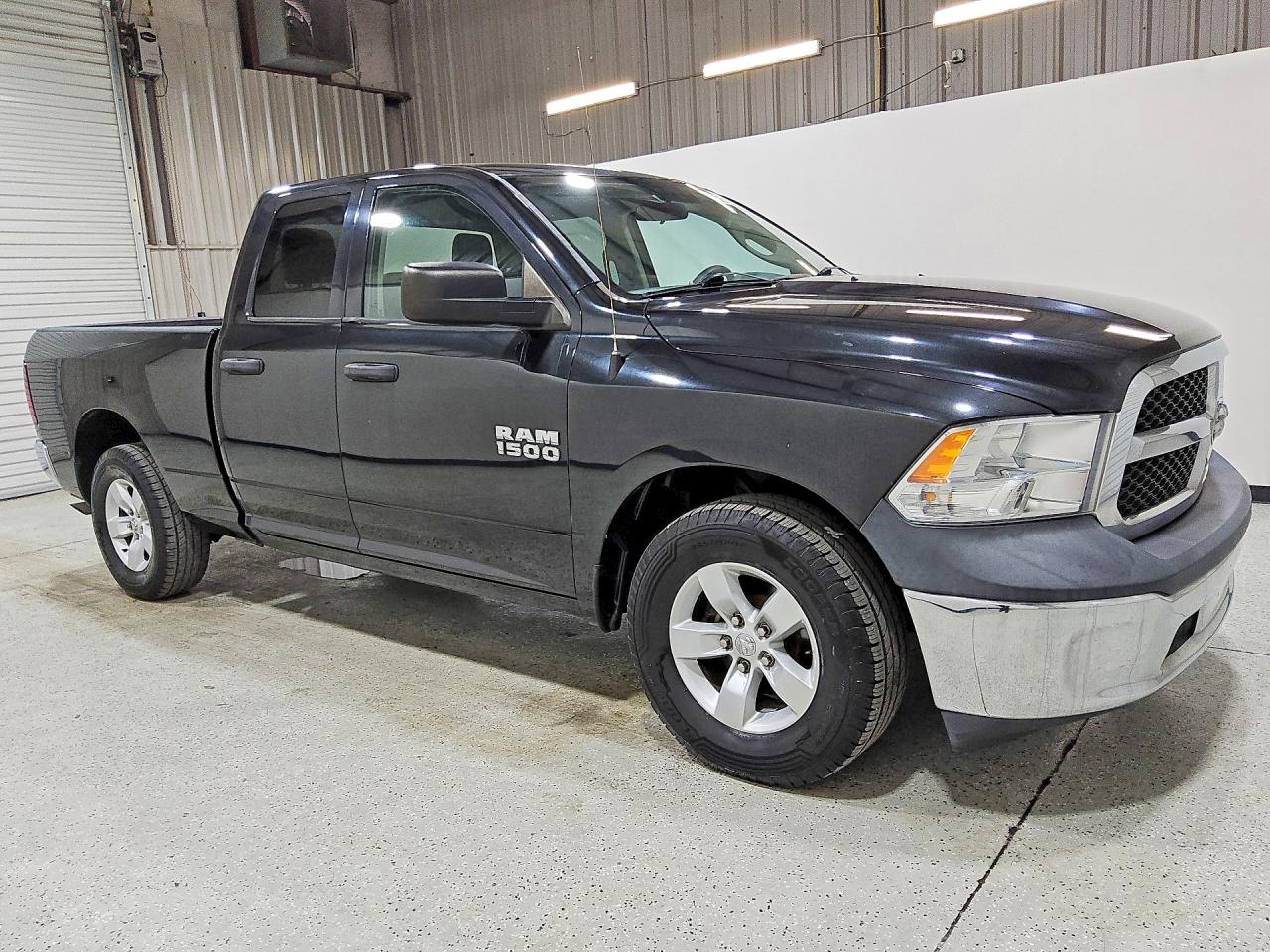 2017 RAM 1500 ST — снимка 4