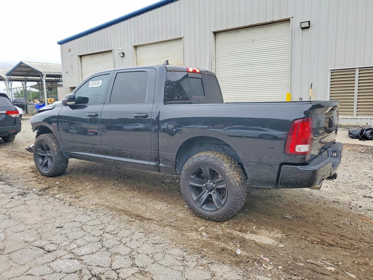 2018 RAM 1500 SPORT — снимка 2