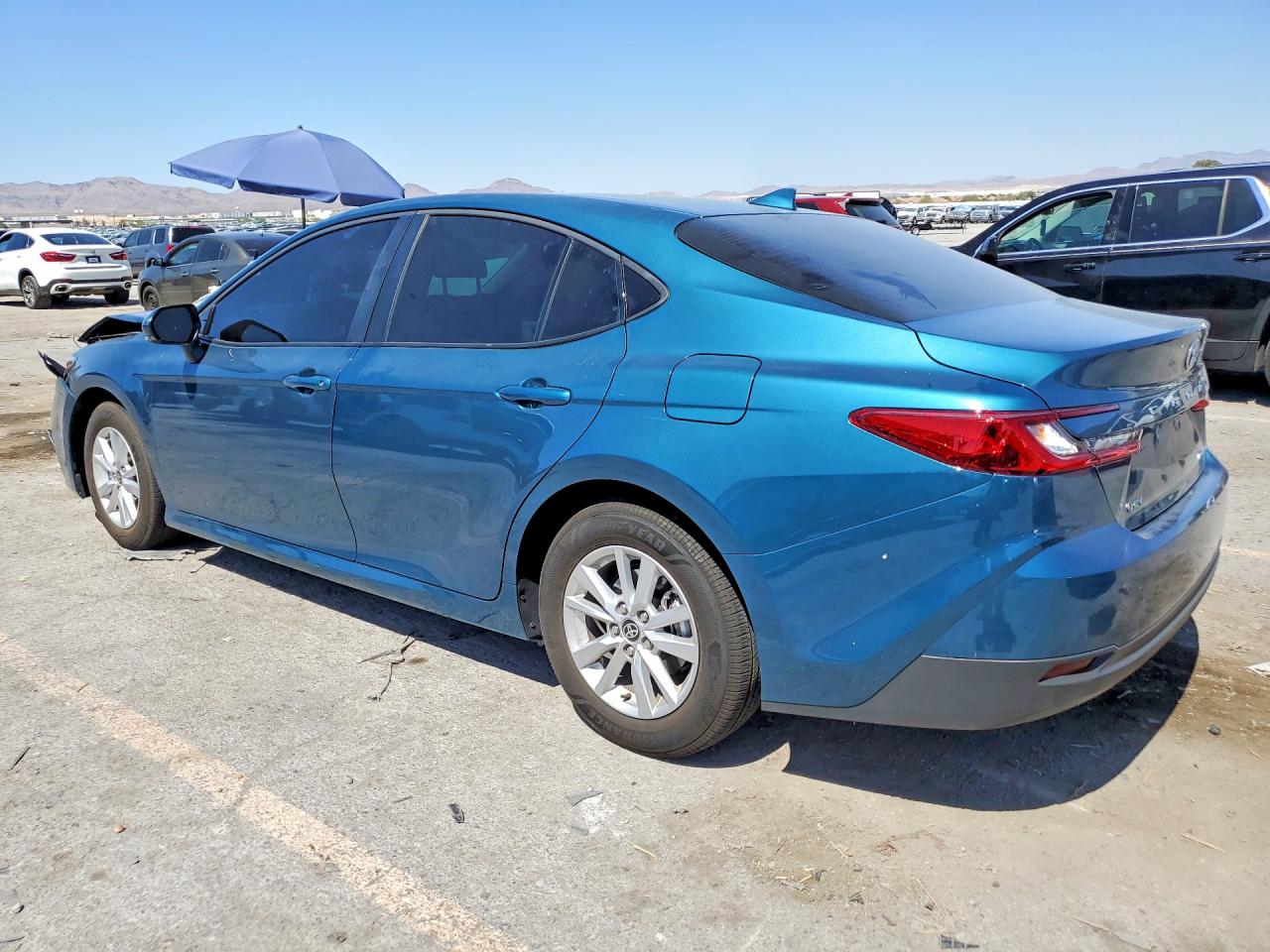 2026 TOYOTA CAMRY LE — снимка 2
