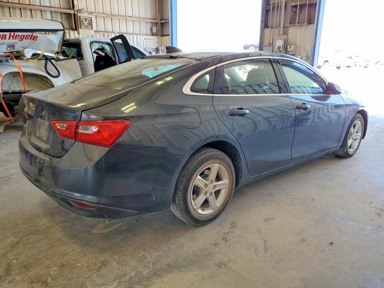 2020 CHEVROLET MALIBU LS — снимка 3