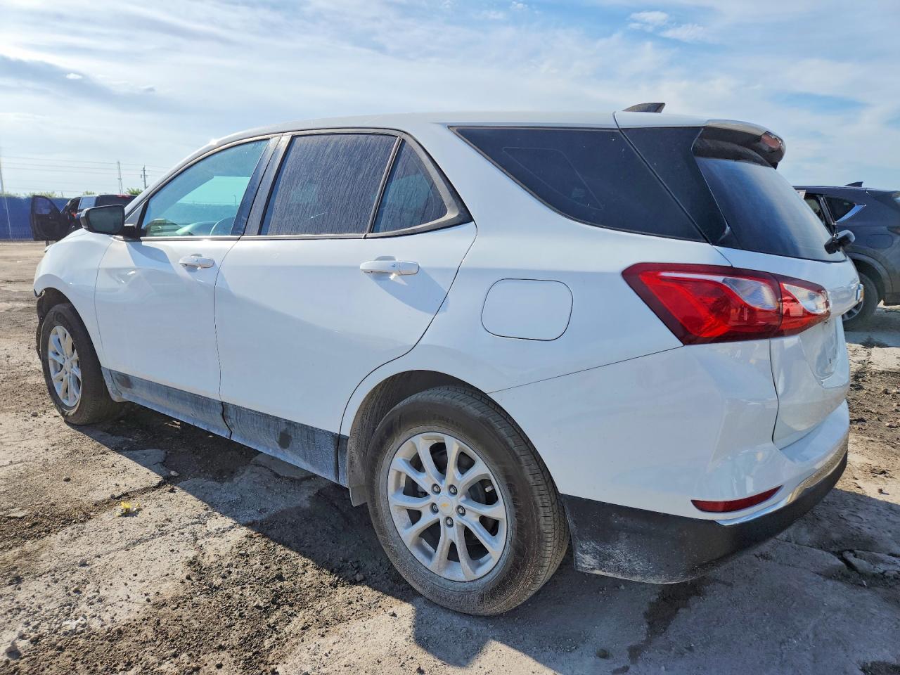 2018 CHEVROLET EQUINOX LS — снимка 2