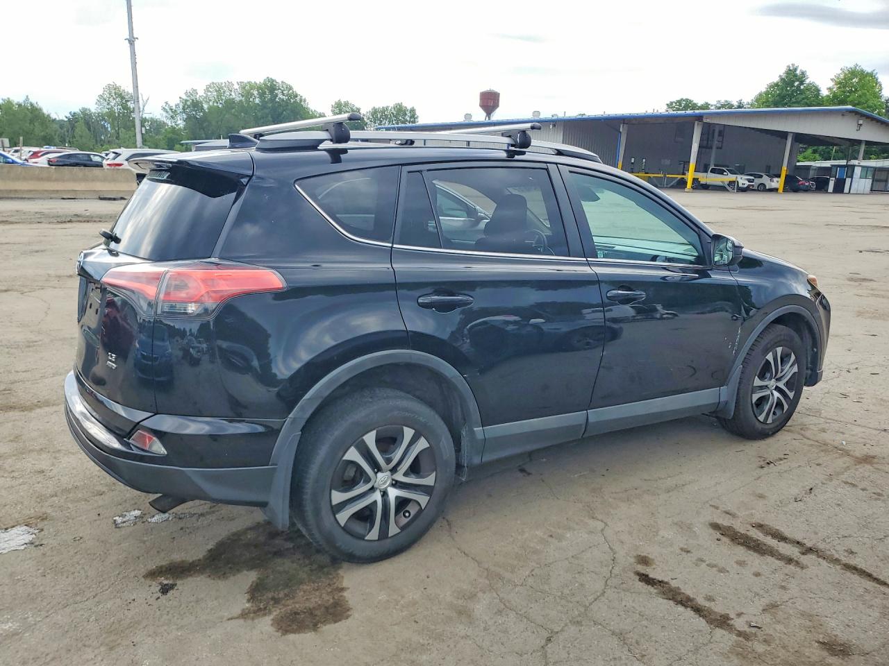 2018 TOYOTA RAV4 LE — снимка 3