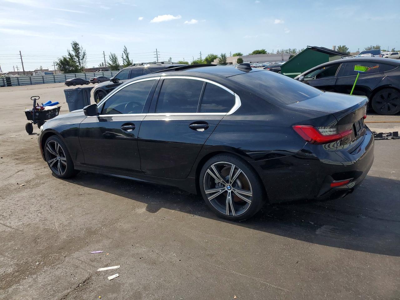 2019 BMW 330I — снимка 2