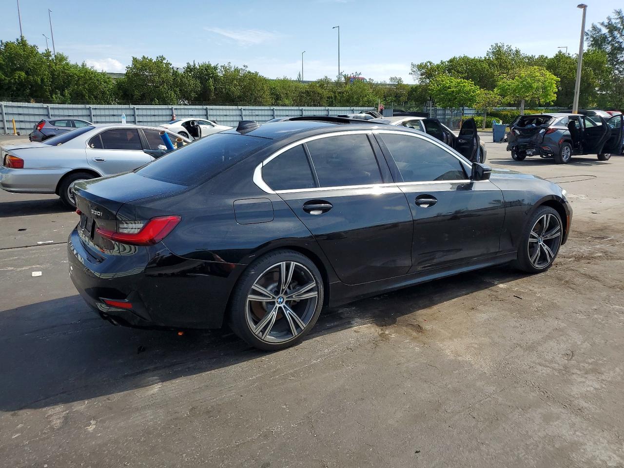 2019 BMW 330I — снимка 3