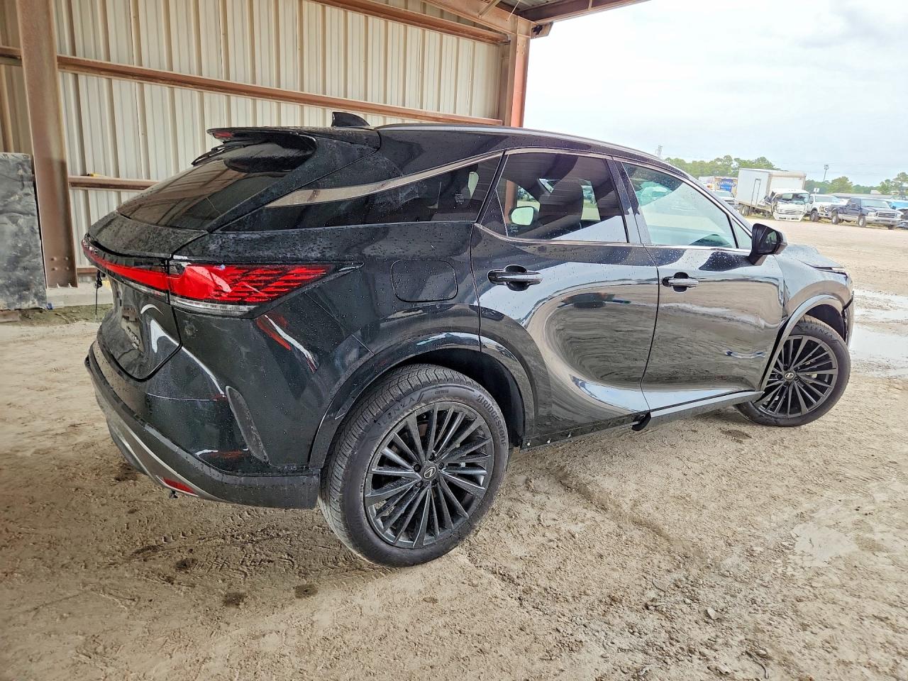 2026 LEXUS RX 450H+ LUXURY — снимка 3