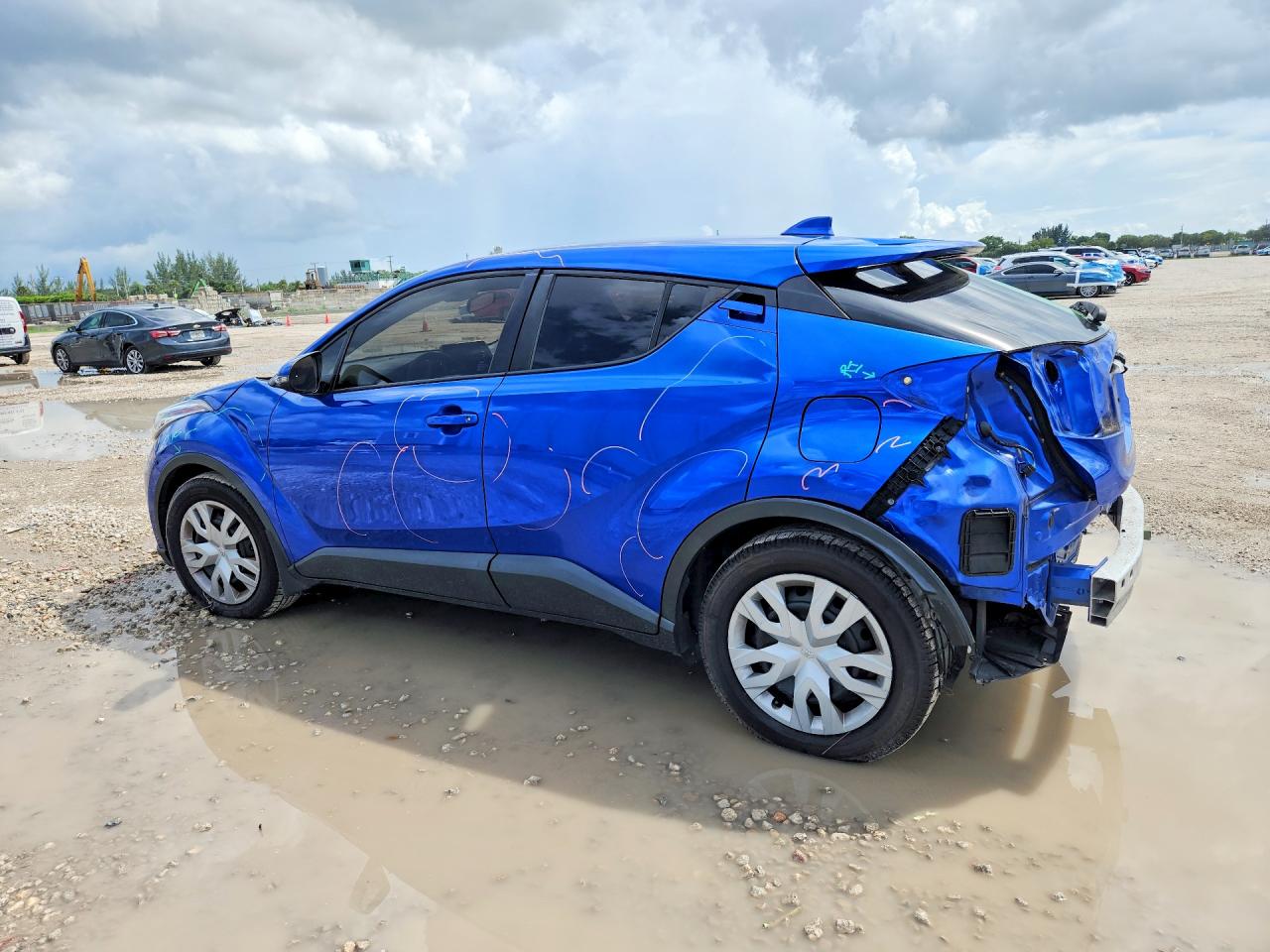 2020 TOYOTA C-HR LE — снимка 2