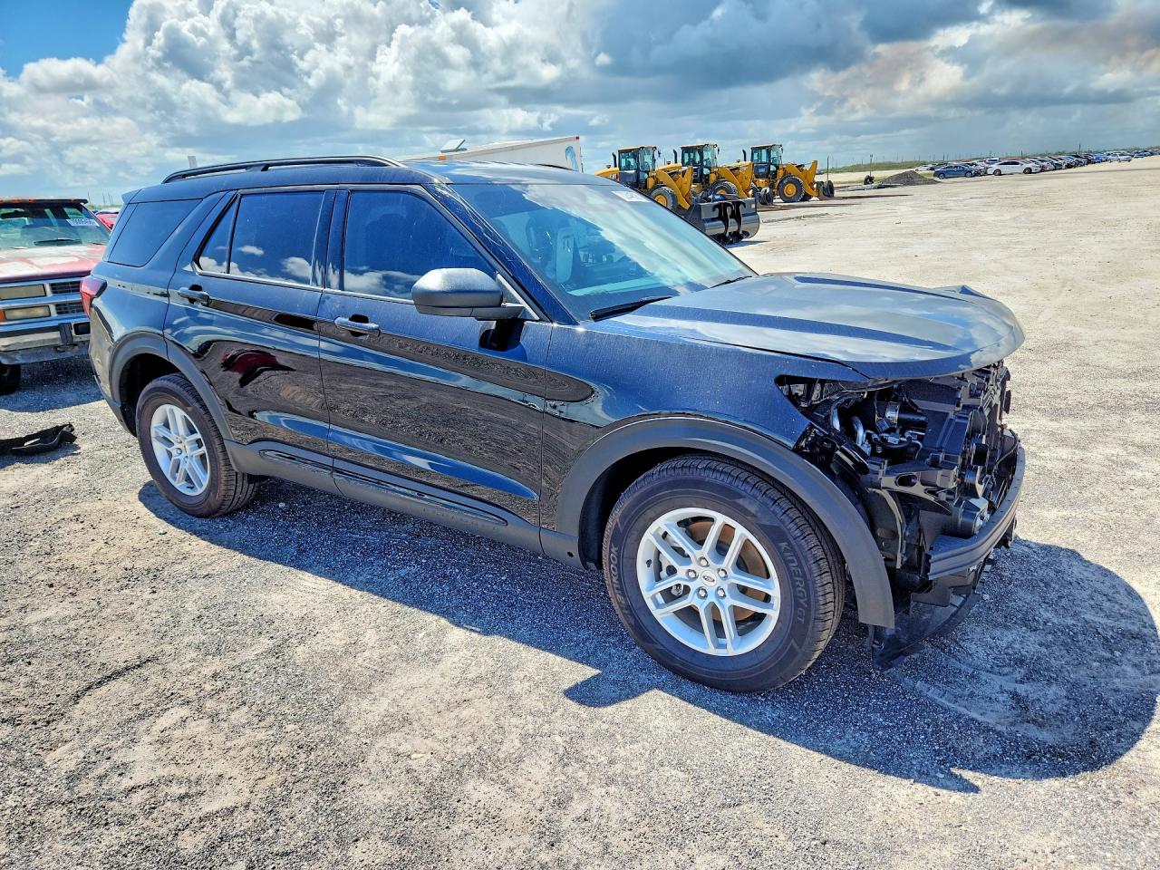 2026 FORD EXPLORER ACTIVE — photo 4