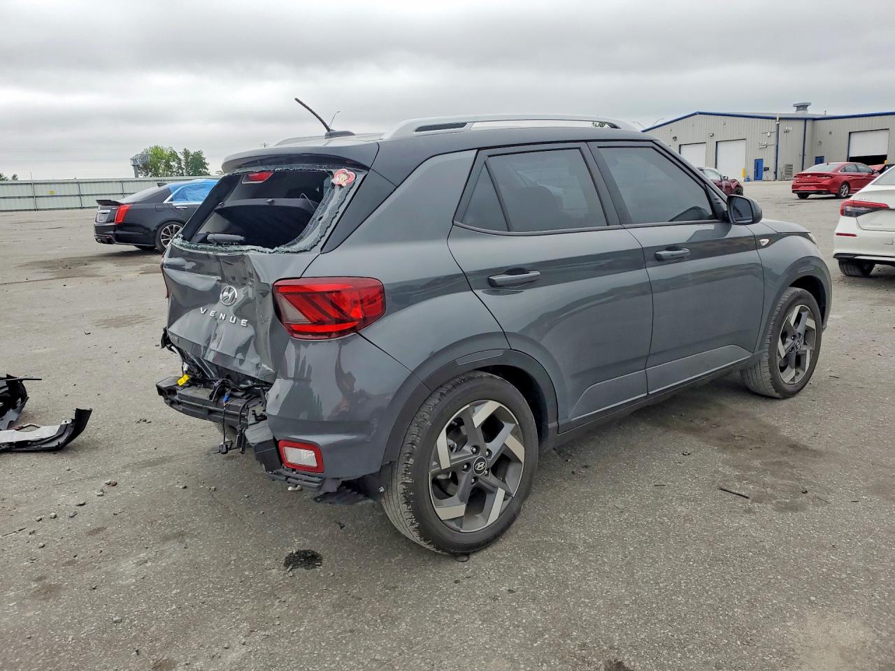 2026 HYUNDAI VENUE SEL — снимка 3