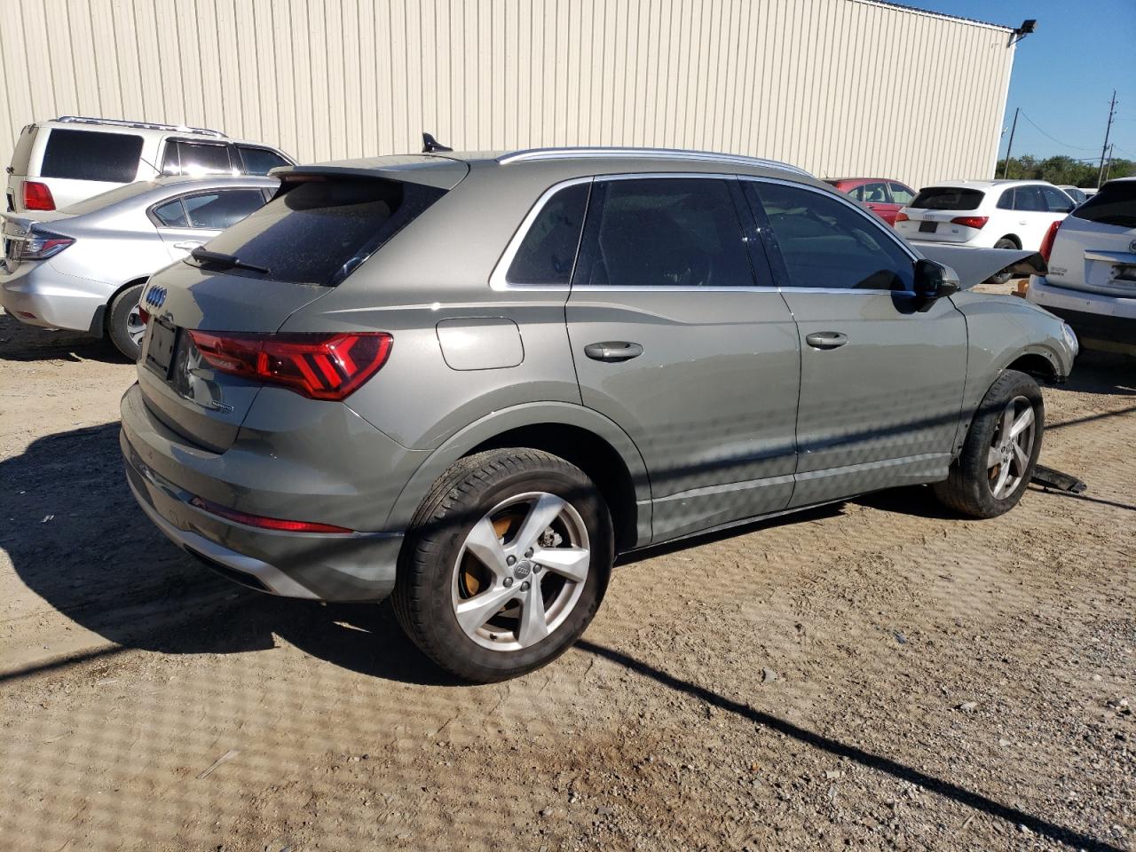 2020 AUDI Q3 PREMIUM PLUS — снимка 3