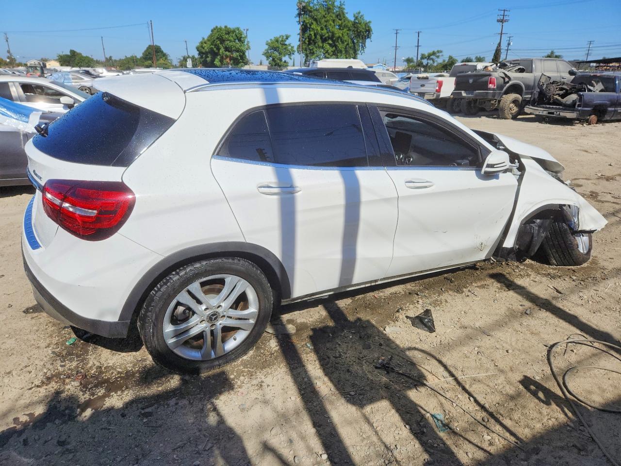 2019 MERCEDES-BENZ GLA 250 4MATIC — снимка 3