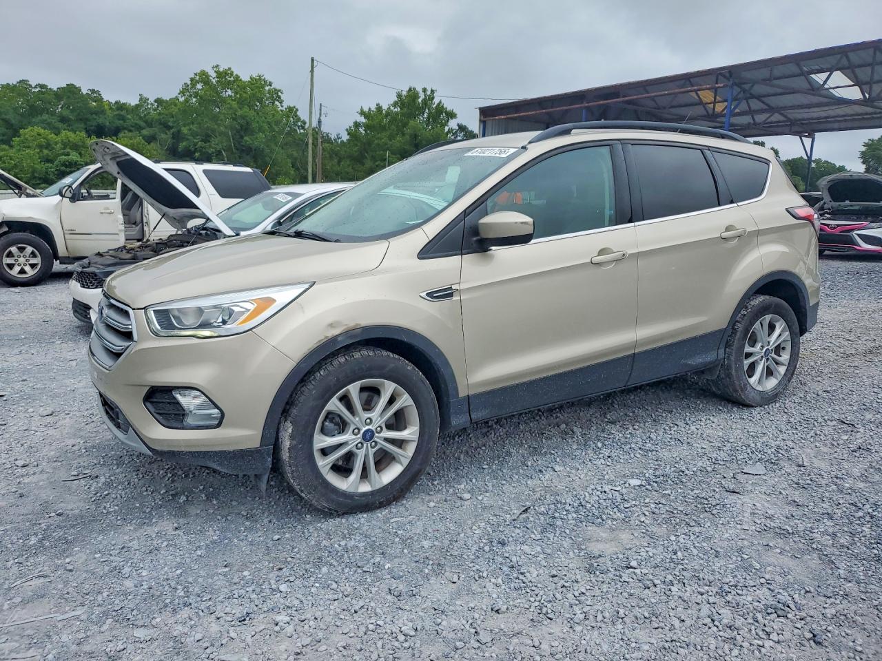 2017 FORD ESCAPE SE