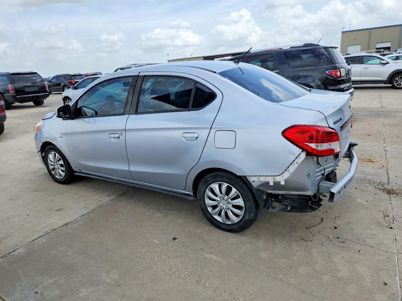 2019 MITSUBISHI MIRAGE G4 ES — снимка 2