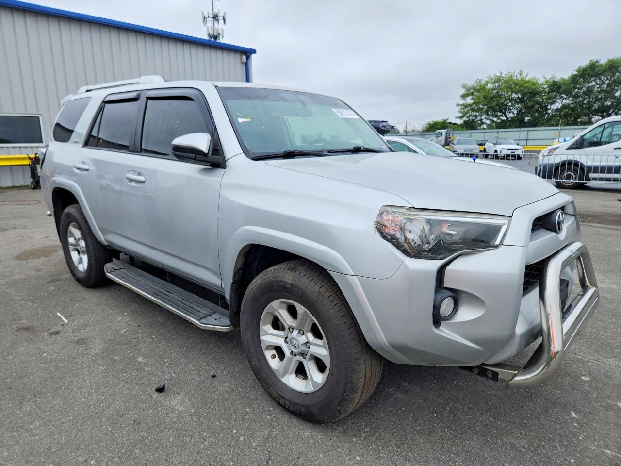 2015 TOYOTA 4RUNNER SR5 — снимка 4