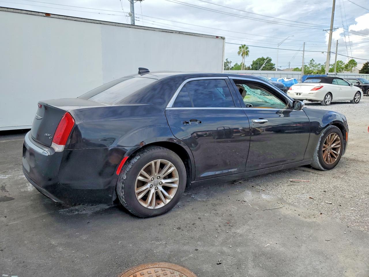 2017 CHRYSLER 300C — снимка 3