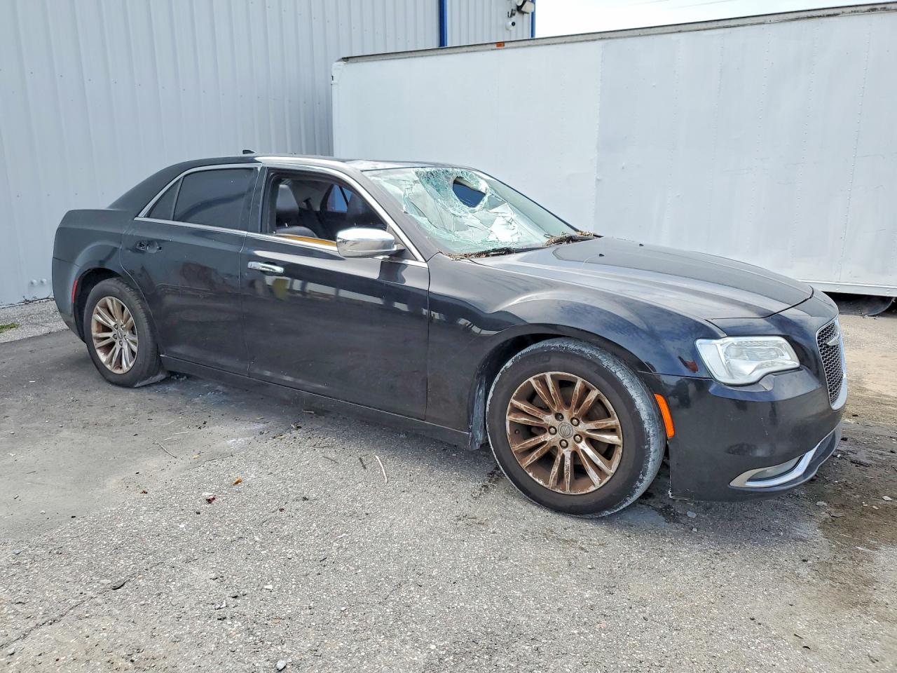 2017 CHRYSLER 300C — снимка 4