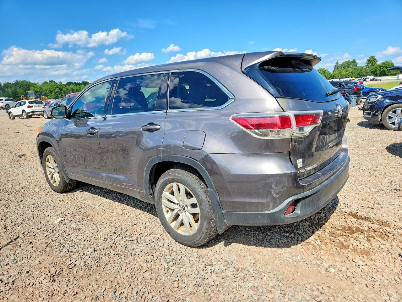 2016 TOYOTA HIGHLANDER LE — снимка 2