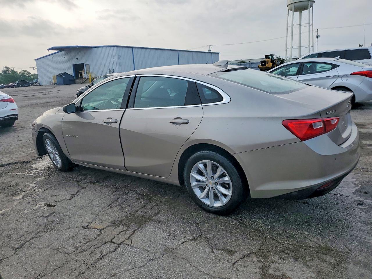 2024 CHEVROLET MALIBU LT — снимка 2