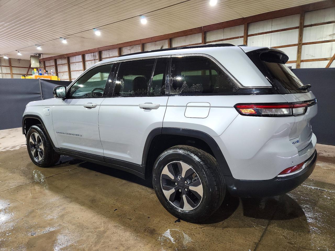 2024 JEEP GRAND CHEROKEE LIMITED 4XE — снимка 2