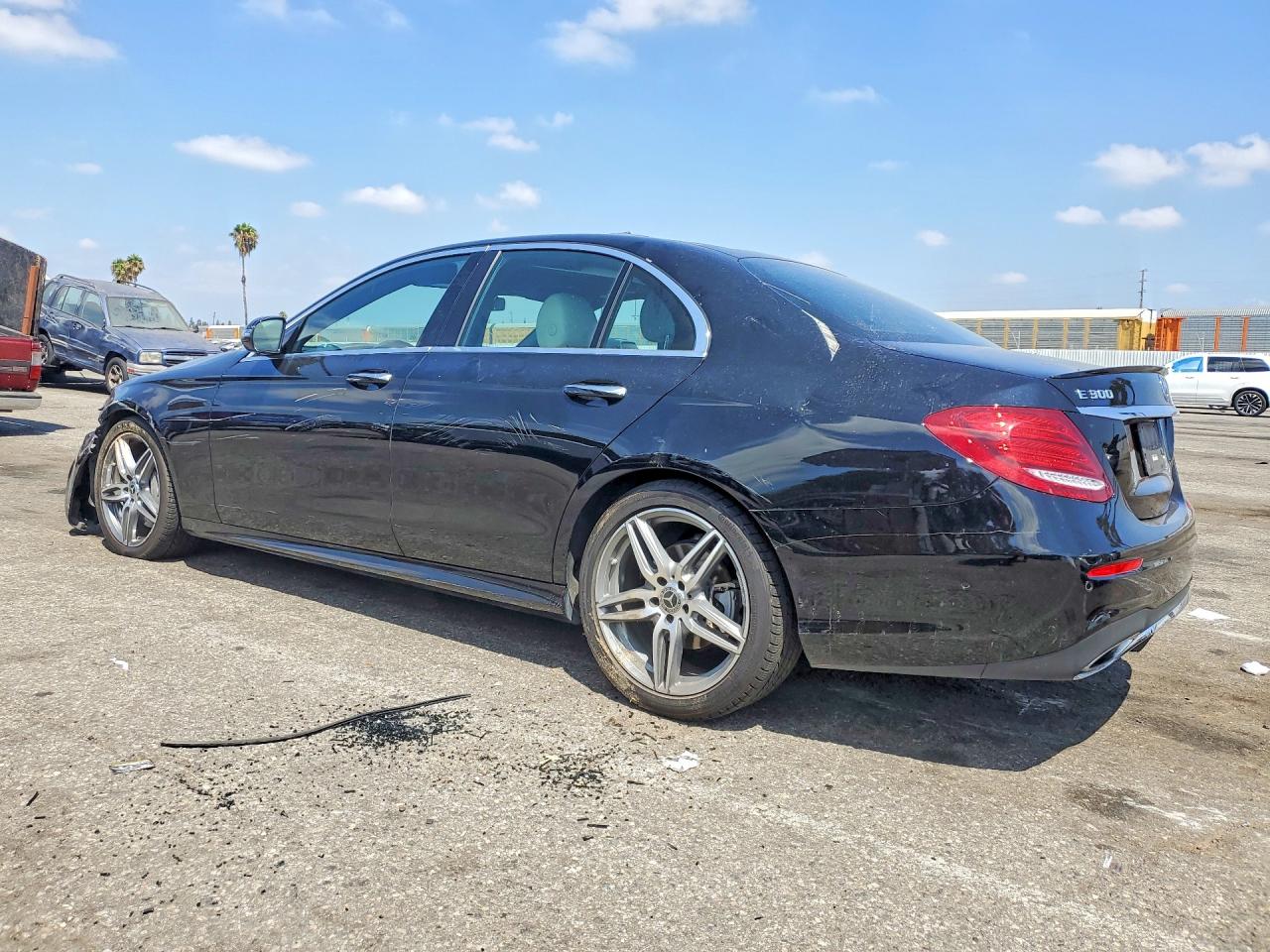 2018 MERCEDES-BENZ E 300 — снимка 2