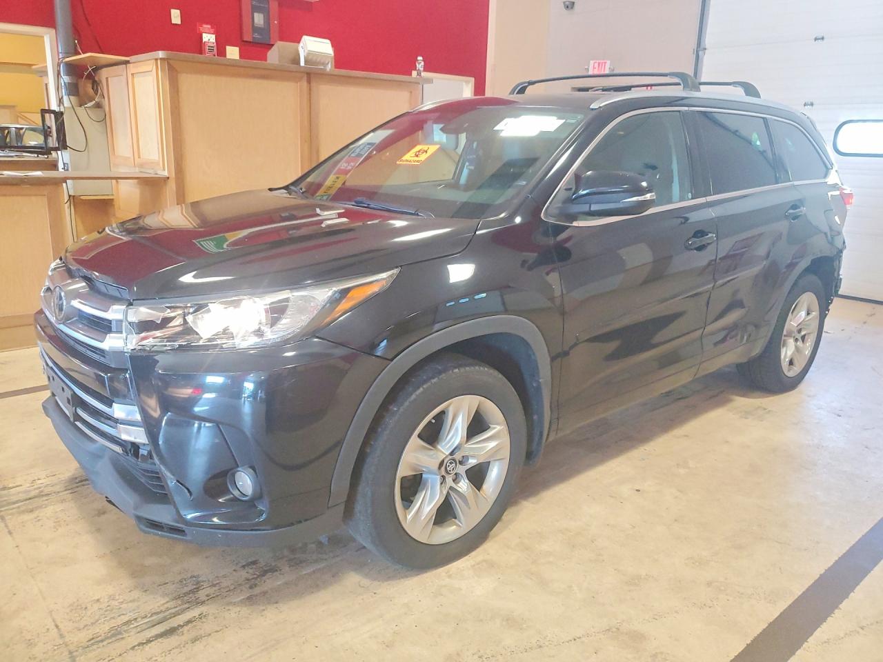 2018 TOYOTA HIGHLANDER LIMITED
