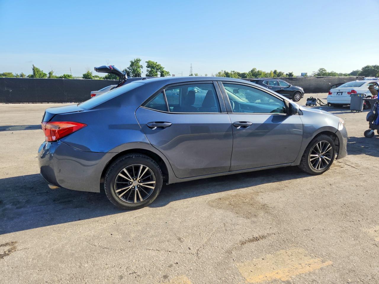 2018 TOYOTA COROLLA LE — снимка 3