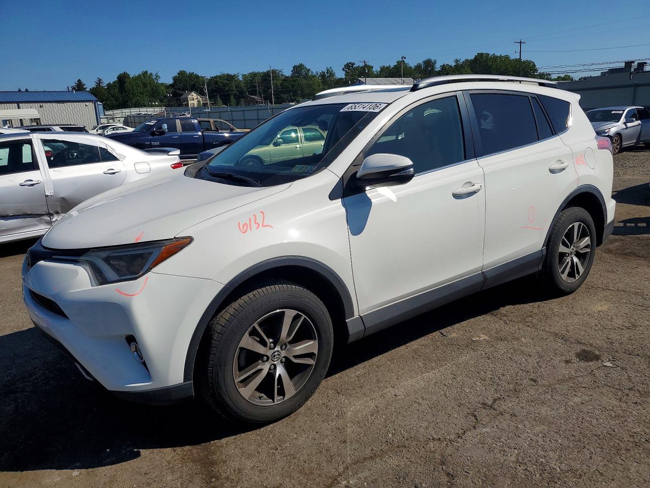 2017 TOYOTA RAV4 XLE