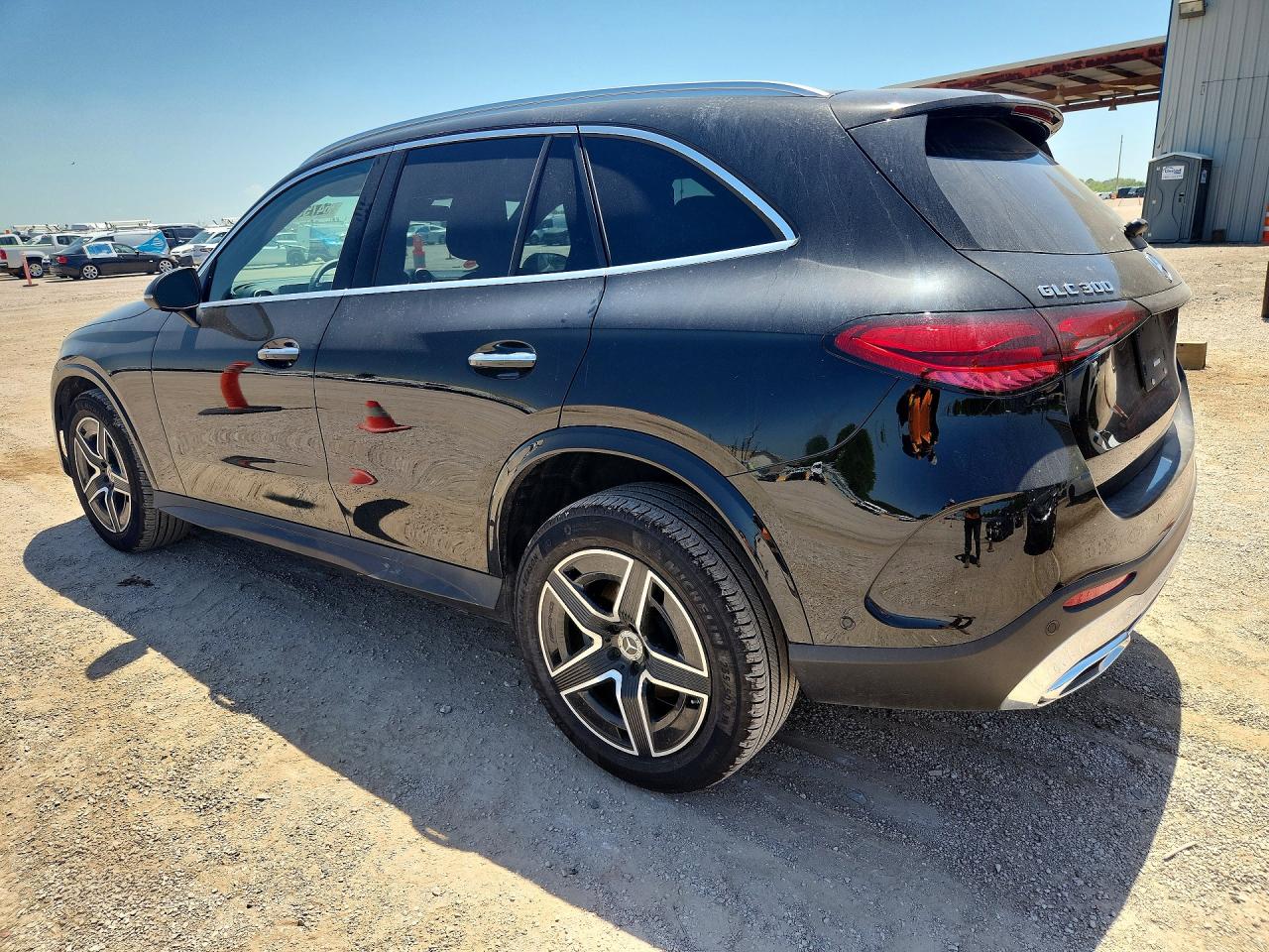 2026 MERCEDES-BENZ GLC 300 4MATIC — снимка 2