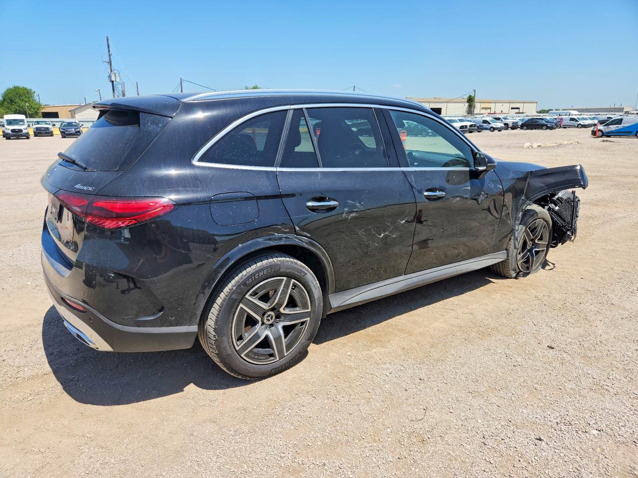 2026 MERCEDES-BENZ GLC 300 4MATIC — снимка 3