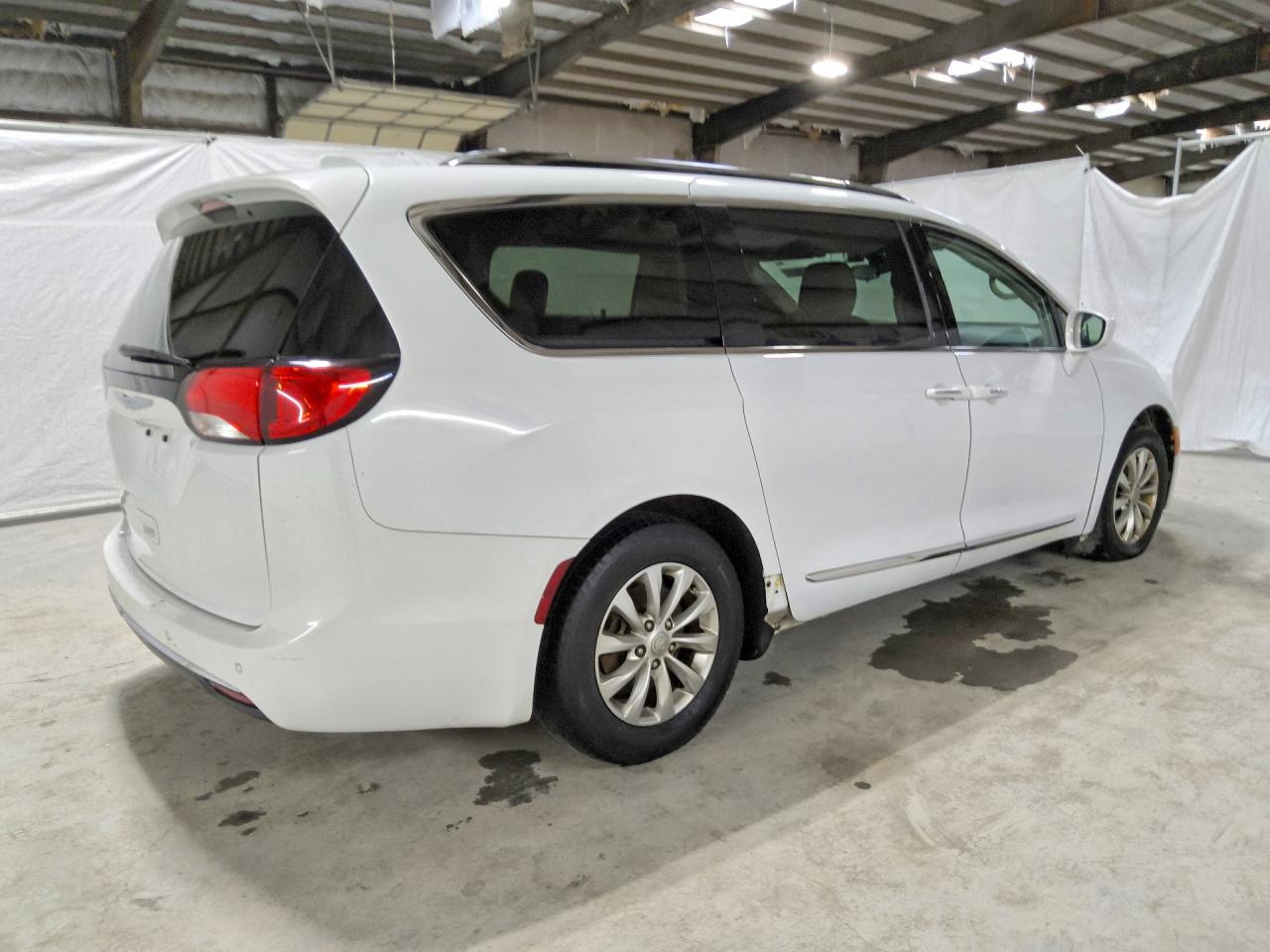 2018 CHRYSLER PACIFICA TOURING L — снимка 3