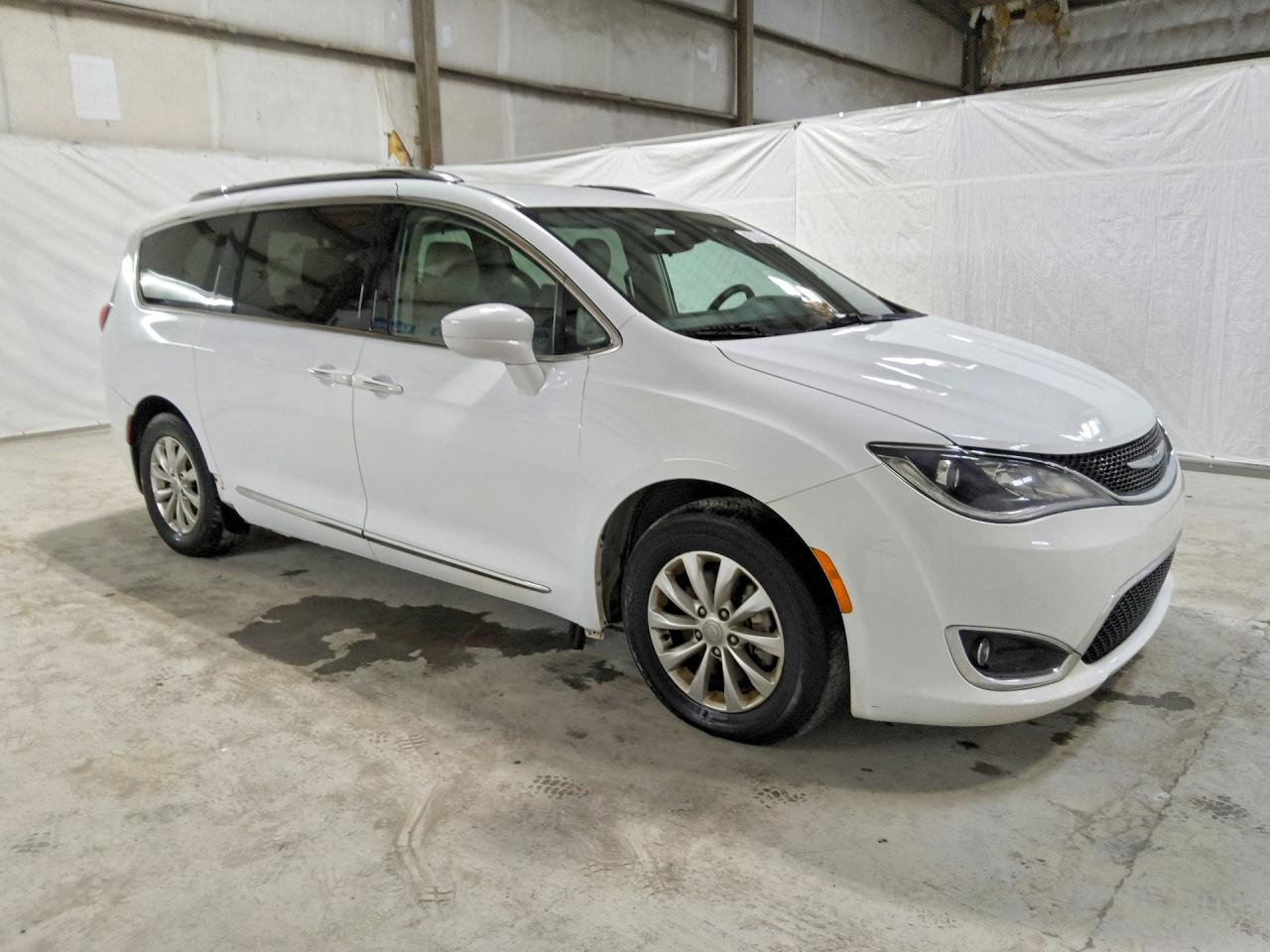 2018 CHRYSLER PACIFICA TOURING L — снимка 4