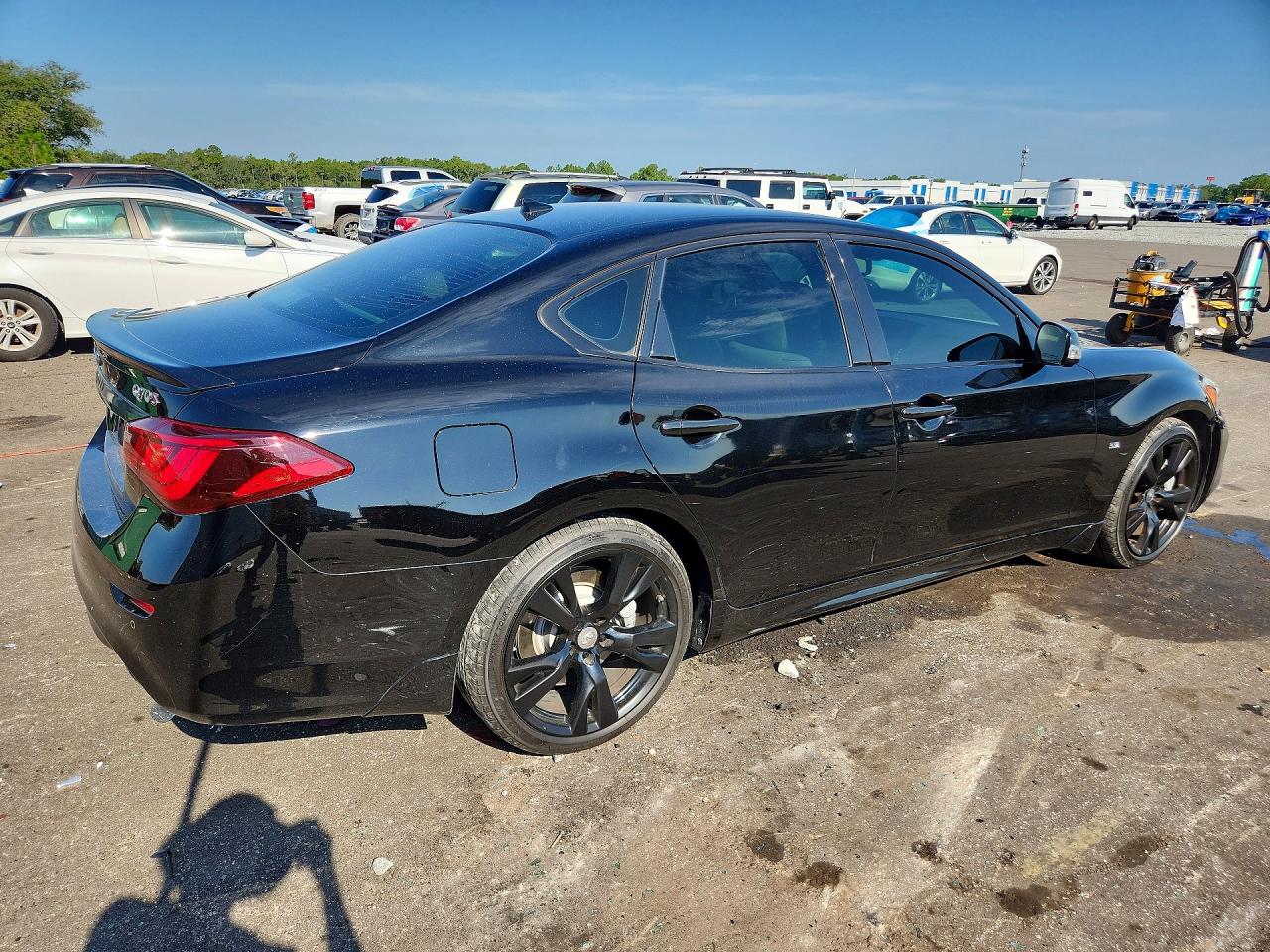 2016 INFINITI Q70 3.7 — снимка 3