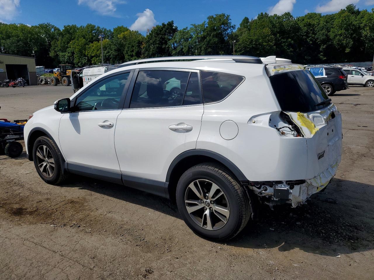 2018 TOYOTA RAV4 XLE — снимка 2