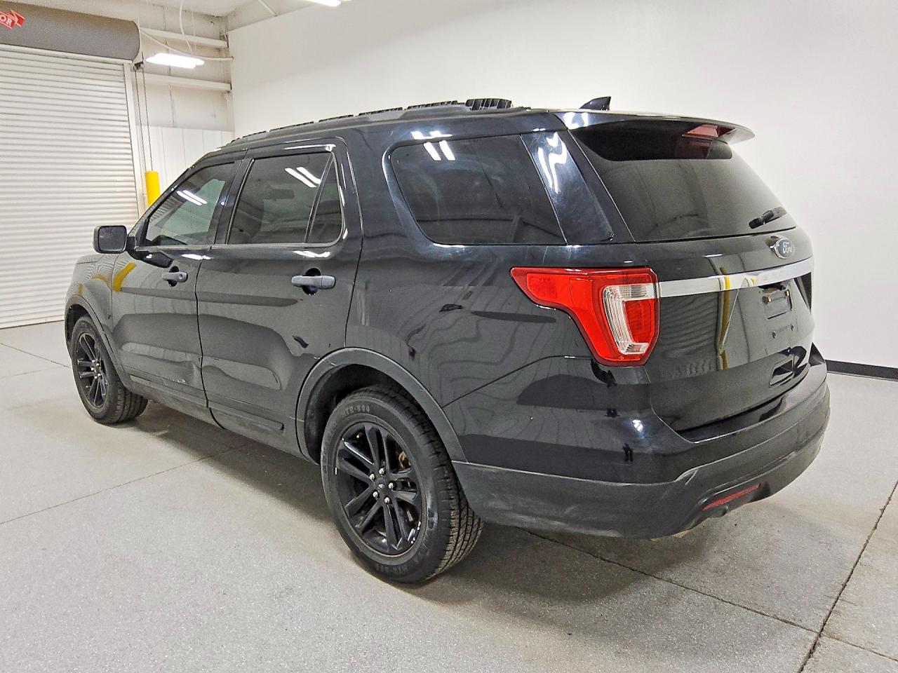 2017 FORD EXPLORER XLT — снимка 2