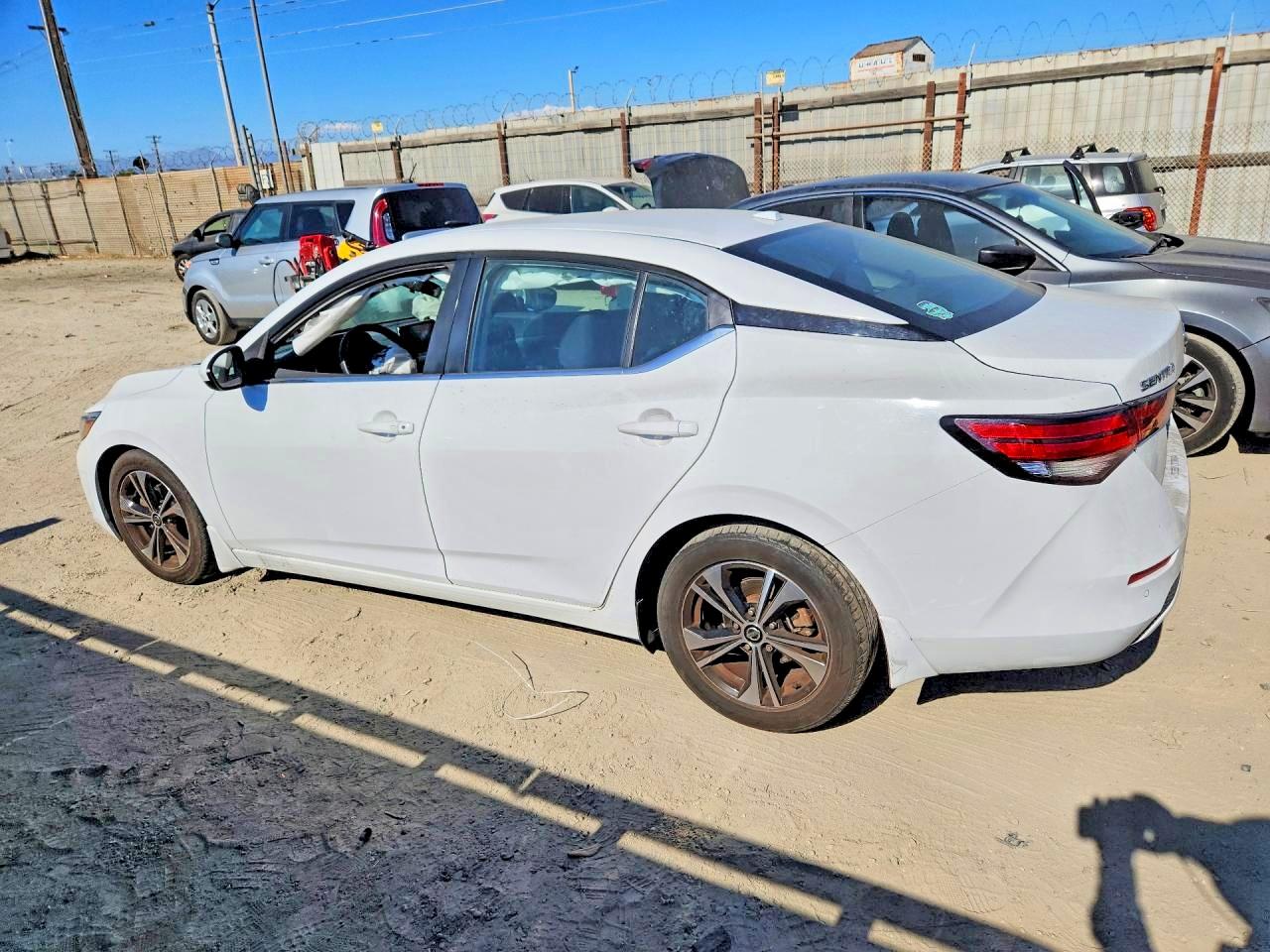 2021 NISSAN SENTRA SV — снимка 2