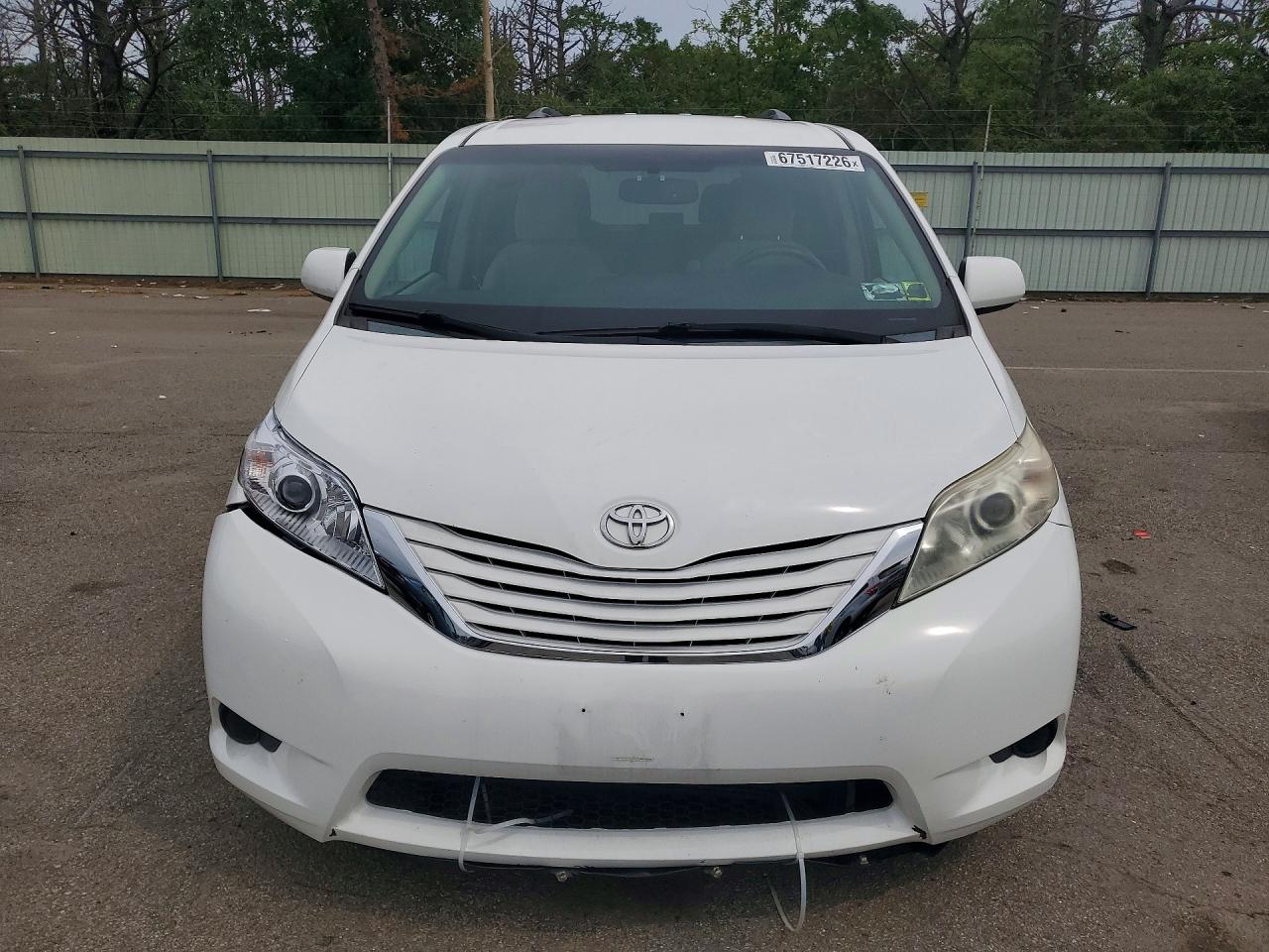 2015 TOYOTA SIENNA LE — снимка 5
