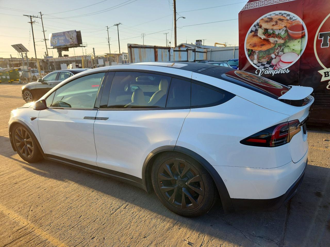 2022 TESLA MODEL X — снимка 2