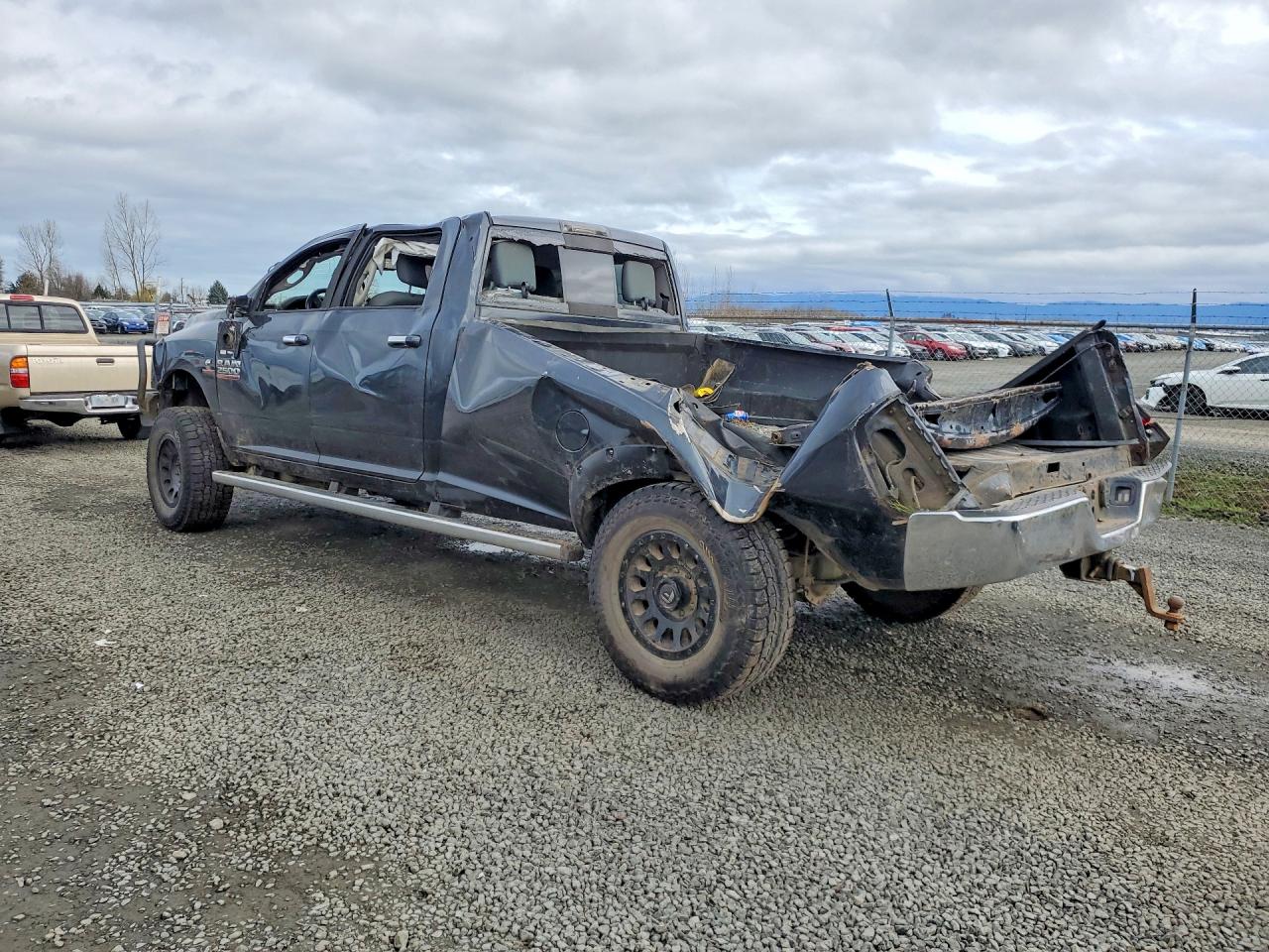 2015 RAM 2500 SLT — снимка 2