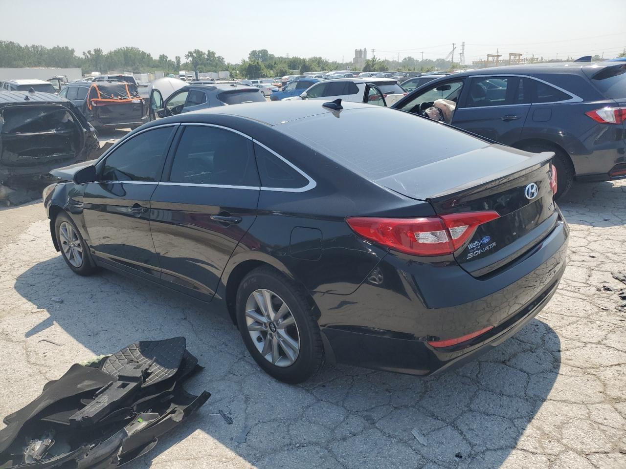 2015 HYUNDAI SONATA SE — снимка 2