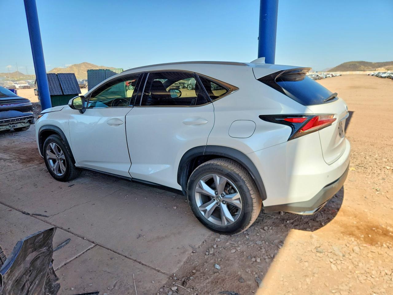 2017 LEXUS NX 200T BASE — снимка 2
