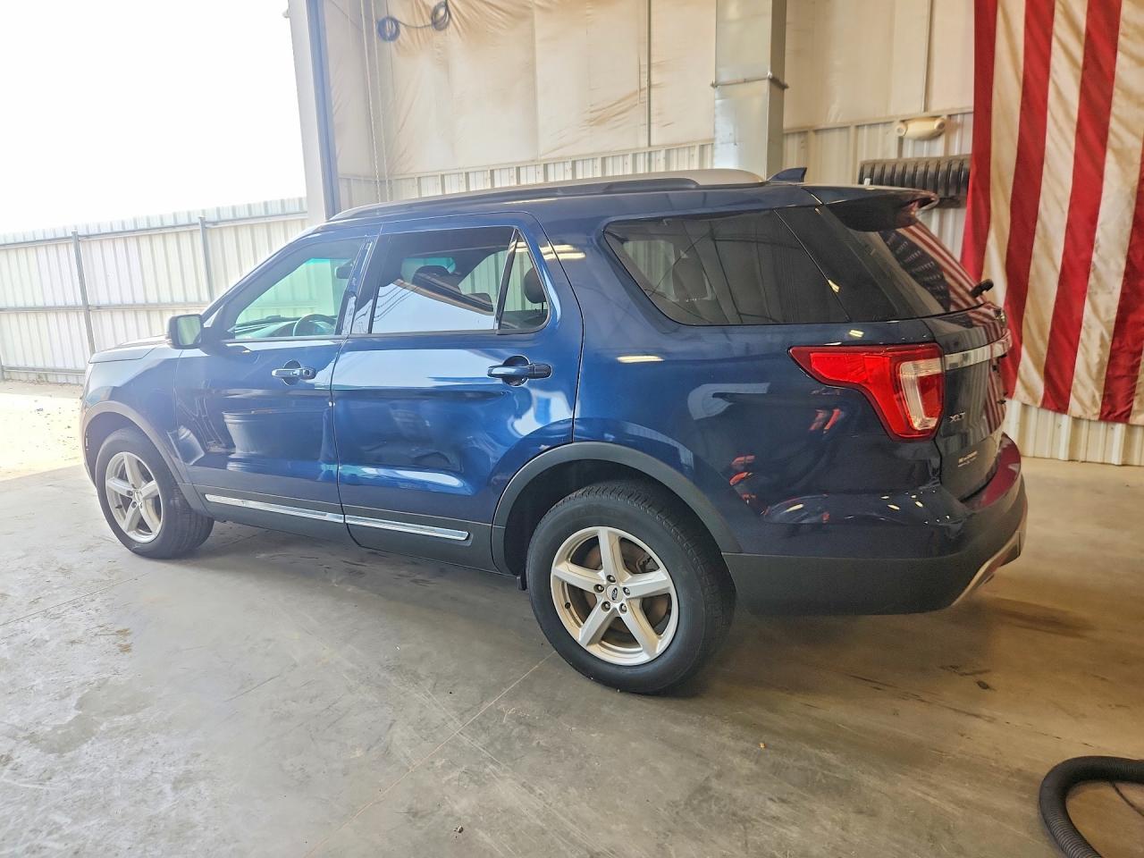 2017 FORD EXPLORER XLT — снимка 2