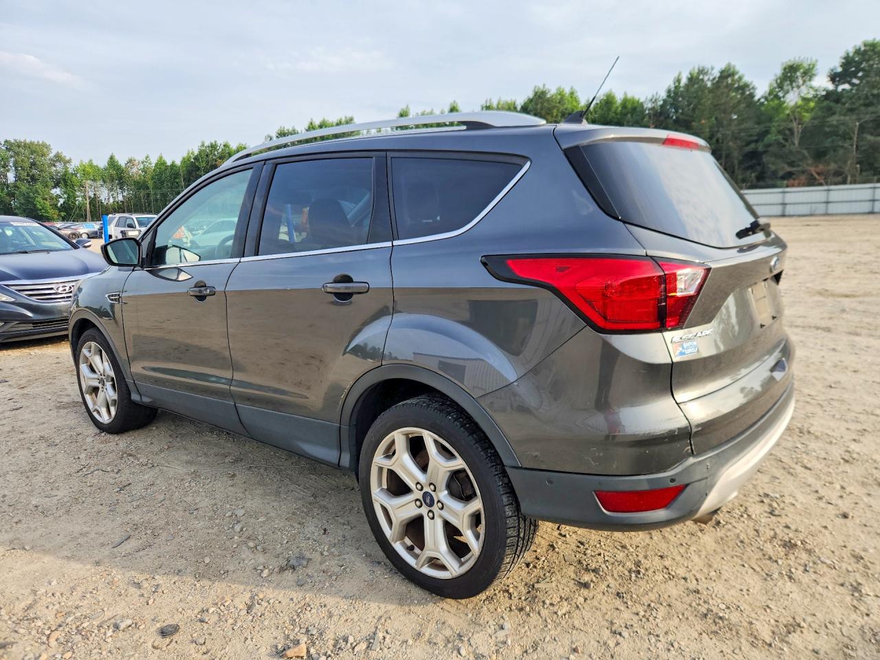 2019 FORD ESCAPE TITANIUM — снимка 2