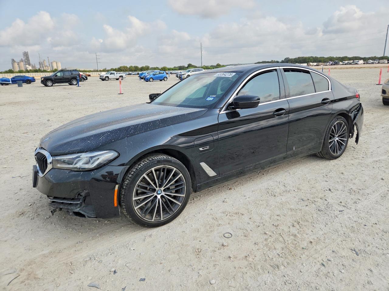 2022 BMW 530