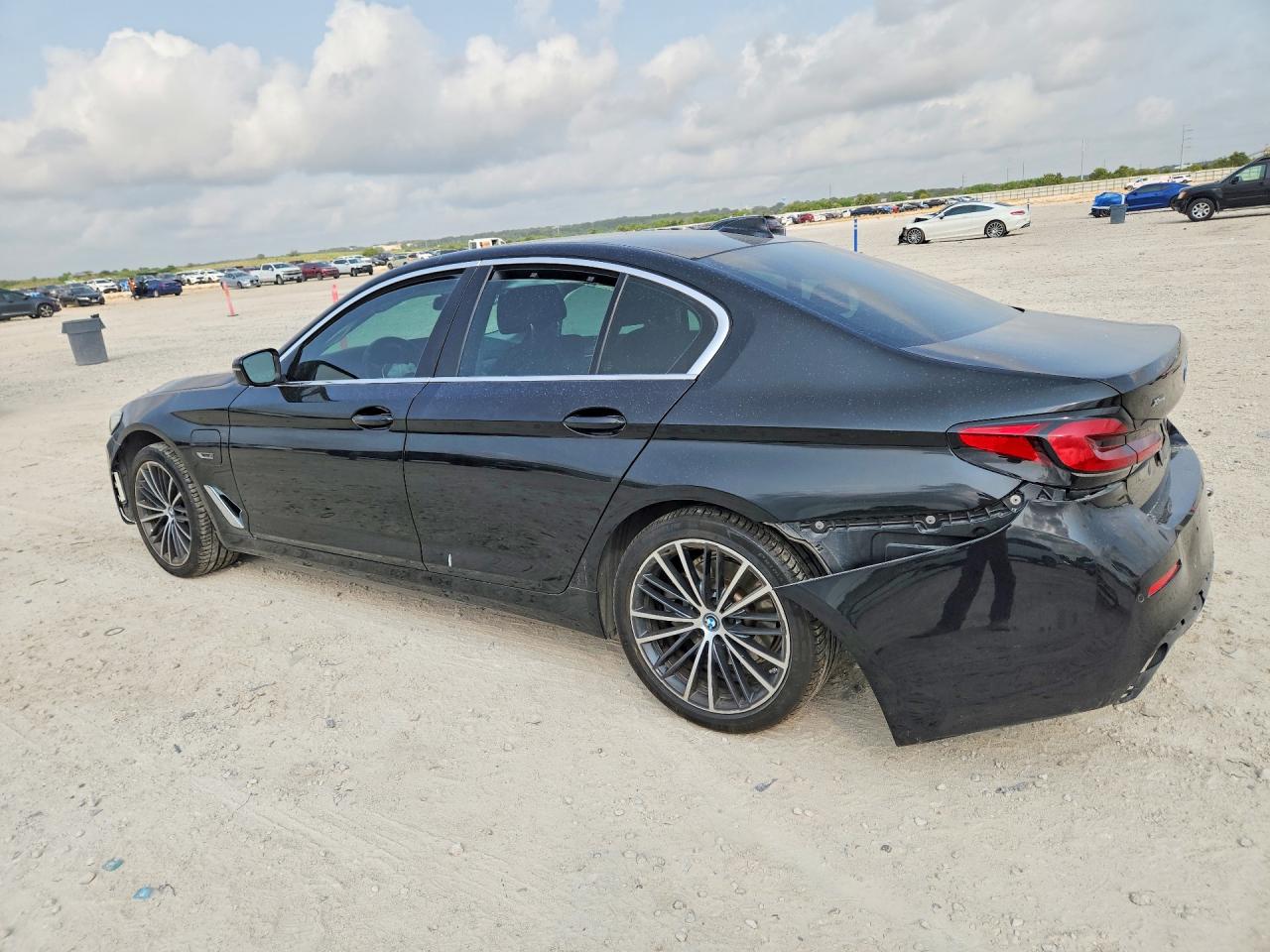 2022 BMW 530 — снимка 2