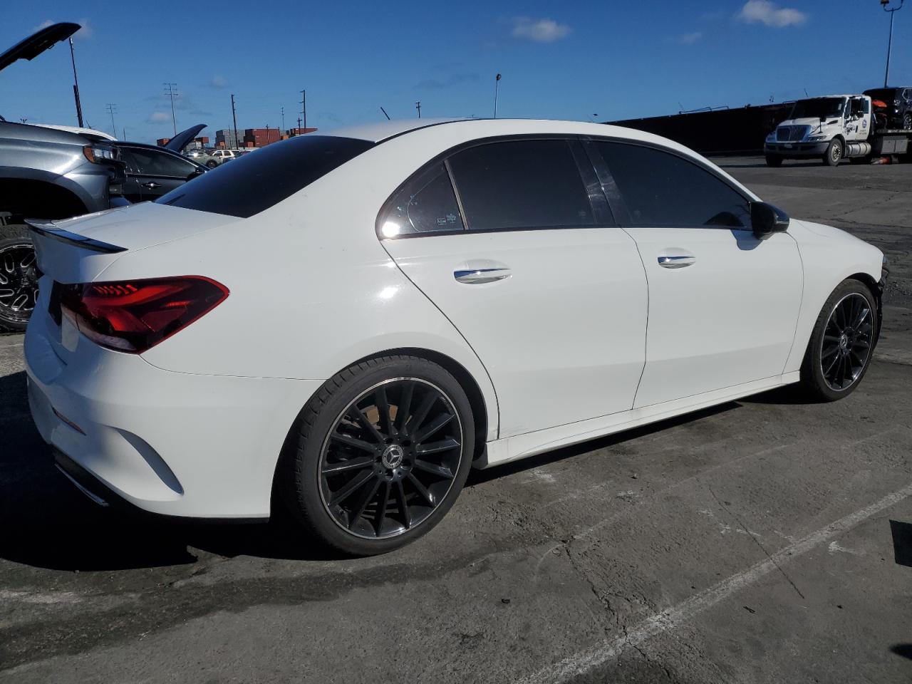 2019 MERCEDES-BENZ A 220 — снимка 3